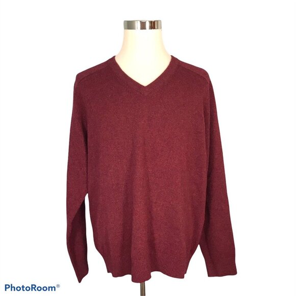 L.L. Bean Mens Solid Burgundy V-Neck Sweater XL Extra Large 100% Lambswool - Picture 1 of 8
